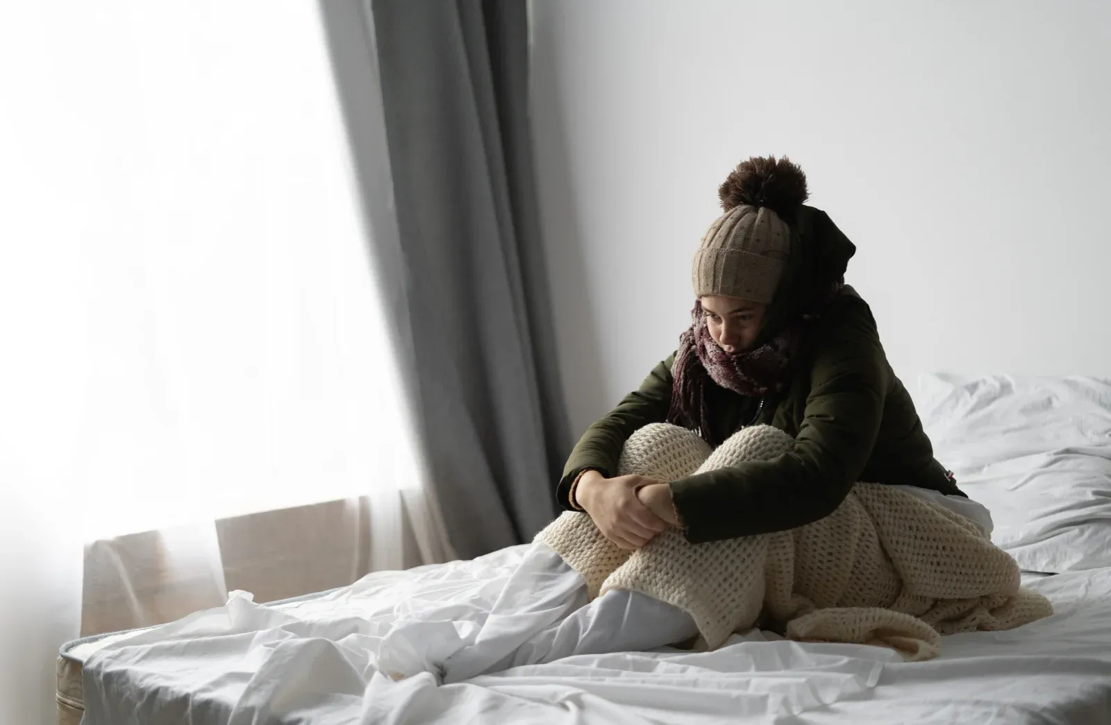 How to Create a Warm Bed and Bedroom This Winter